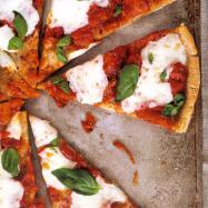 Pizza Margherita (on a gluten-free crust)