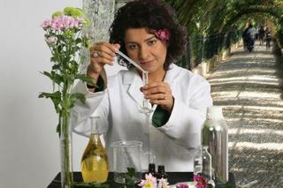 Dr.Mah, Founder of Saaf Skincare