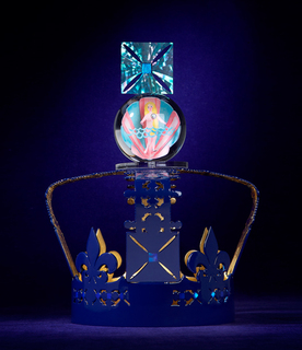 Pearl Jewellery House Mikimoto's Diamond Jubilee Crown, New Bond Street, London Pearl Jewellery House Mikimoto's Diamond Jubilee Crown, New Bond Street, London