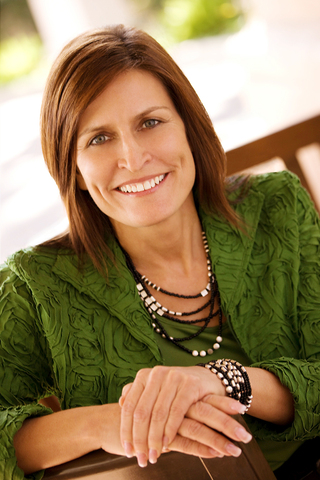 Wendy Komac, Senior VP of Global Sales for SIRVA Relocation