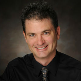 Green Bay cosmetic dentist, Dr. David Brusky provides cosmetic and family dentistry procedures including dental implants.