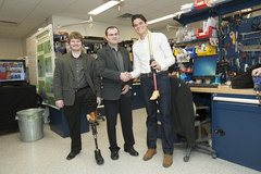 Milos Raonic visits Holland Bloorview's prosthetics lab where the LC Knee was created