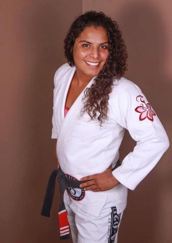 8-time world champion Hannette Staack sporting the Fenom Plumeria Gi. 