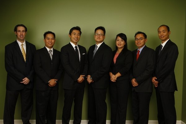 The team at The Ivy Institute - Joel Laudenbach, D.M.D. - Jun Flores, D.D.S. - David Li, D.M.D. - Jung Lim, D.D.S.- Jenessa Oo, D.D.S. - Christopher Kang, D.D.S., M.D. - Jason Gee, D.M.D.