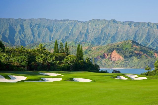 World Class Golfing in Paradise
