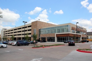 Bob Moore Construction Completes Five-Story Parking Garage in Addison Texas for Lincoln Property Group