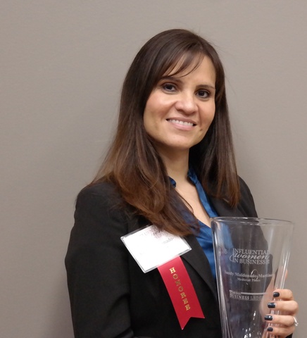 Sandy Maldonado-Martinez, Marketing Director for Medieval Times Dinner<br />
and Tournament in Schaumburg, receives The Daily Herald Business Ledger's "Influential Women in Business" Award.