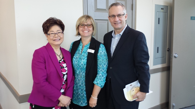 L to R: Minister Alice Wong, MP, Minister of State (Seniors); Sharon Simpson, Director of Communications and Marketing, Menno Place; Minister Ed Fast, MP