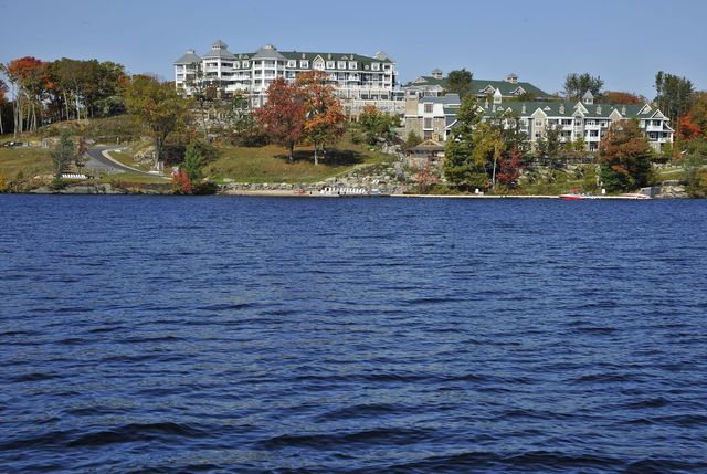 JW Marriott The Rosseau Muskoka Resort & Spa has earned a spot on Condé Nast Traveler Readers Choice Awards Top 20 Resorts in Canada 2015, for the third consecutive year.