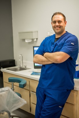 Ryan Dunlop, DMD helps patients find comfortable solutions to complex dental problems at his Fresno implant and general dentistry office. 