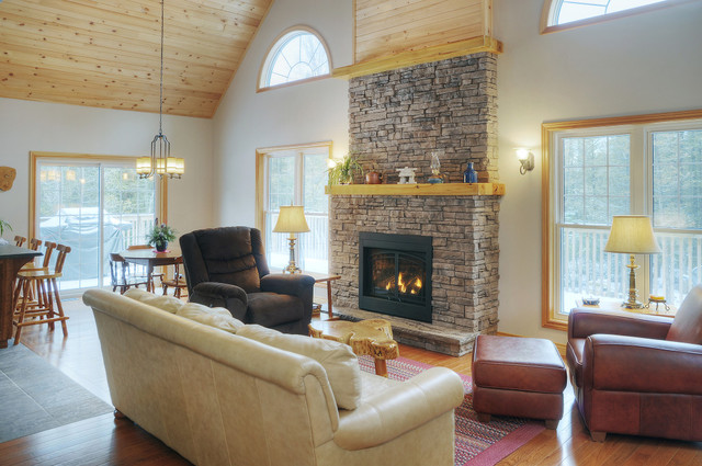 Fusion Stone is noted for being an innovative stone veneer solution, and developer Shouldice Designer Stone says the product is perfect for creating an outstanding fireplace.