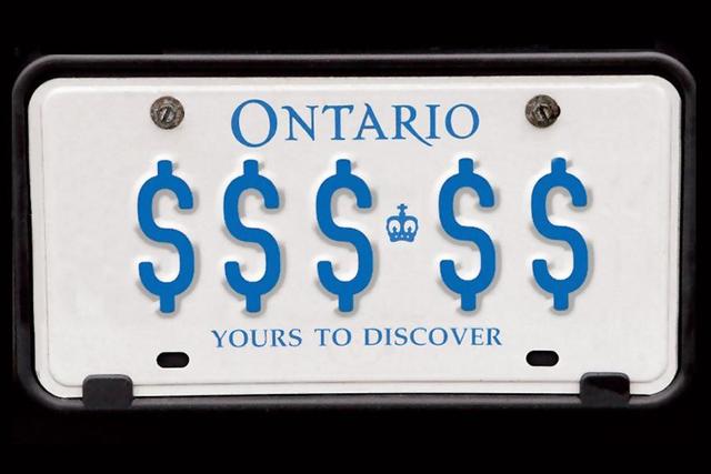 The recent decision by the FSCO to recommend auto insurance price hikes in Ontario means that customers must shop for their insurance to avoid paying excessive prices. 
