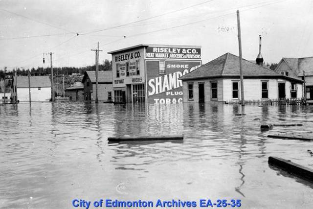 Edmonton became the first Canadian city to publish flood maps showing areas most at risk from flooding. Despite concerns for insurance companies, Shop Insurance Canada welcomes the maps. 