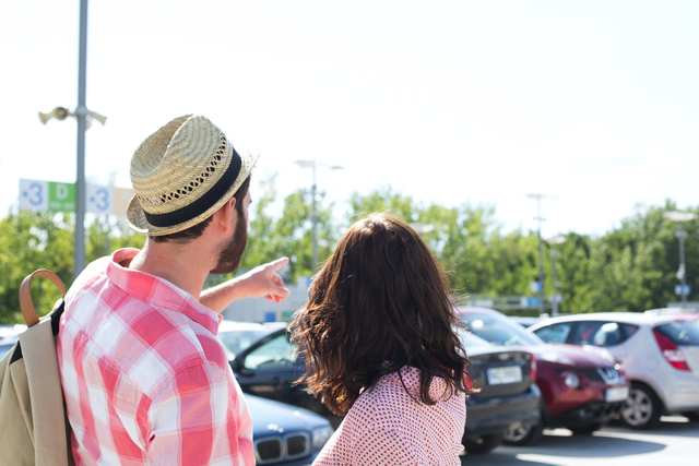 Who's at fault in a parking lot accident? How you can tell.