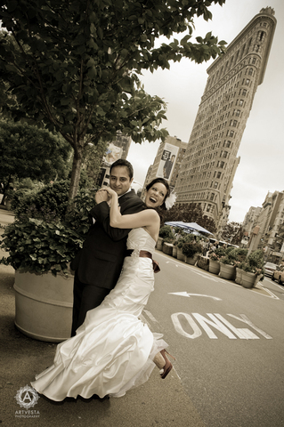 The iconic New York City wedding Flatiron Building shot by Tatiana Valerie, Artvesta Studio