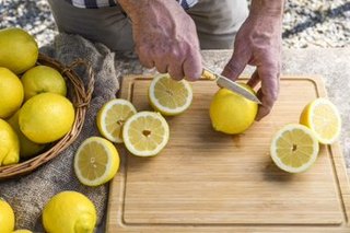DIY tricks to get the maximum possible juice from lemons