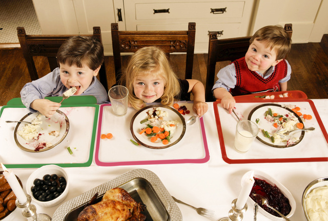 Moms will be merrier this holiday season with the Kiddy Platter placemat and craftmat adorning their tables (from Smarty Parents Inc.).
