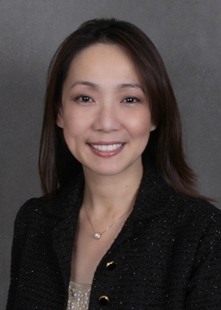 Lydia Chen, Sales Associate<br />
Heritage House Sothebys International Realty